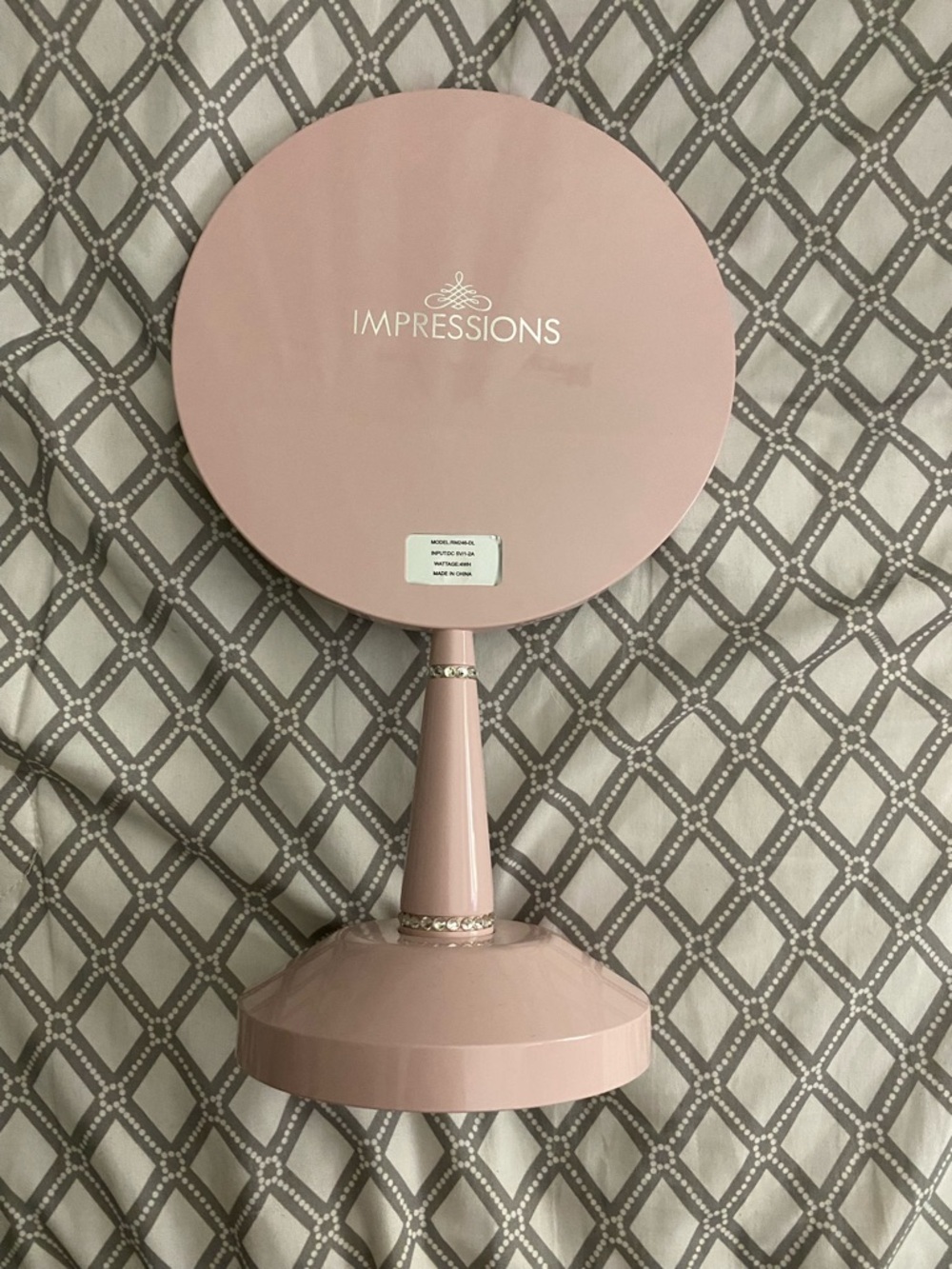 Pink LED Handheld Mirror - Picture 2 of 5